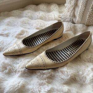 manolo blahnik pointy flats paten leather cream size 40